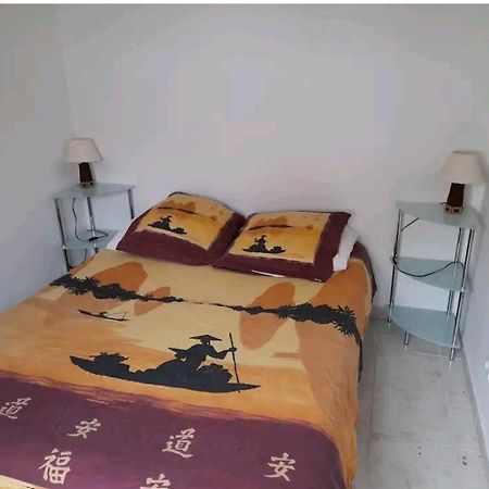 Saint-Michel-en-l'Herm Maisonnee Avec Une Chambre מראה חיצוני תמונה