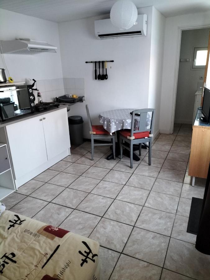 Saint-Michel-en-l'Herm Maisonnee Avec Une Chambre מראה חיצוני תמונה